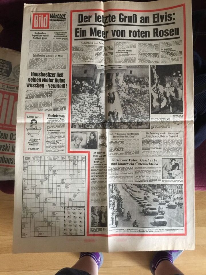 Noch da: 4 Bild-Zeitungstitelseiten August 1977 zu Tod Elvis in Hessen - Niedernhausen