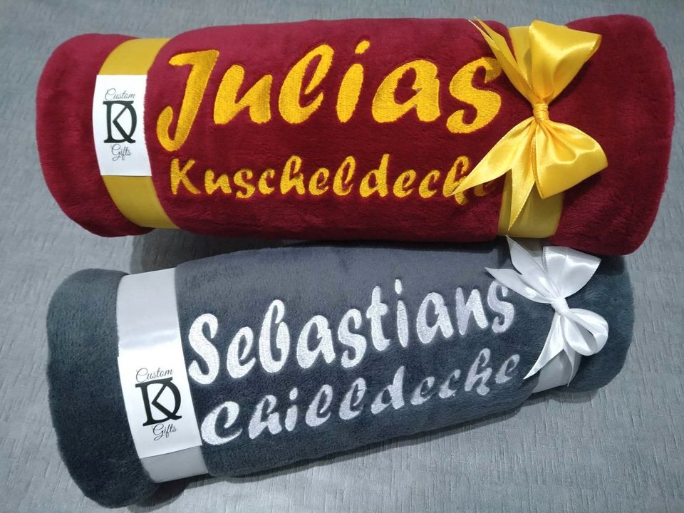 Kuscheldecke mit Namen bestickt in Essen