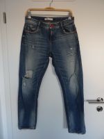 ZARA Jeans Gr. S 36 blau mit Löchern wie neu Bayern - Markt Schwaben Vorschau