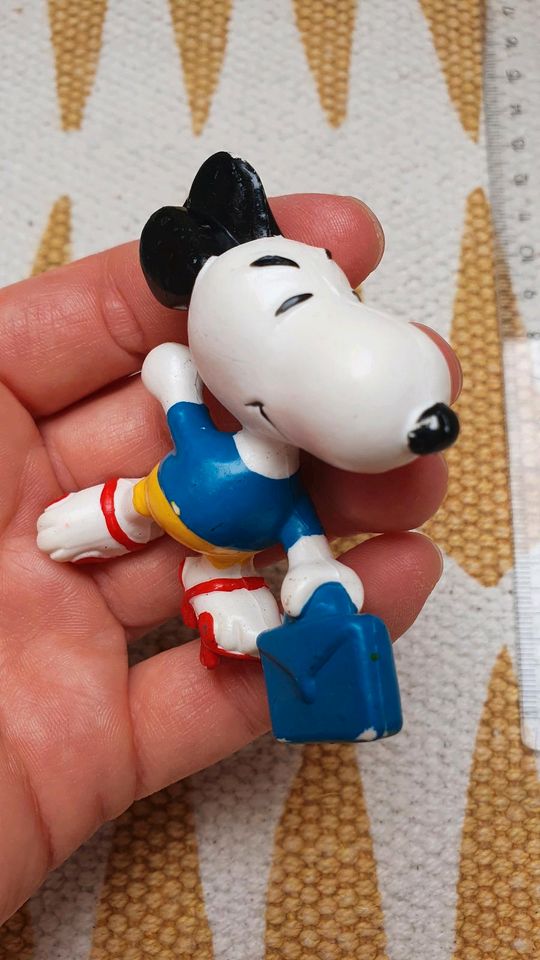Vintage Snoopy Figur 55 66 United feature peanuts Charlie brown in Biebelnheim