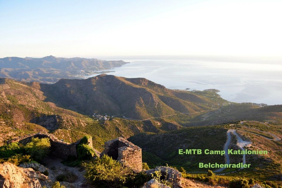 E-MTB Camp Spanien: E-MTB-Urlaub auf Naturtrails am Cap de Creus in Bad Krozingen