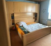 Schlafzimmer - Bett mit Überbau inkl. großer Kleiderschrank Essen - Bergerhausen Vorschau