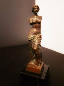 "Venus von Milo"  Skulptur aus Bronze   NEU & OVP  *04 