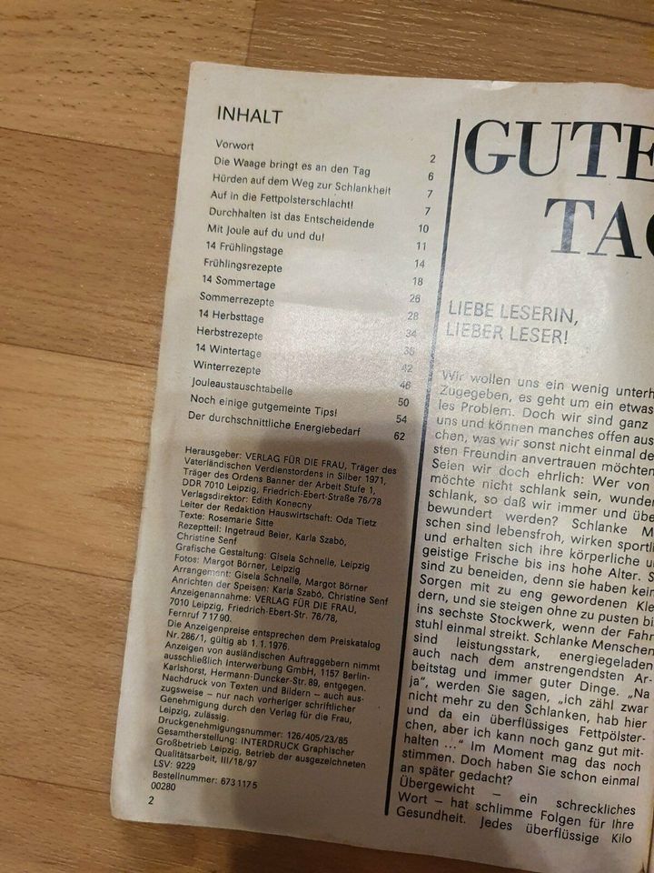 Kochbuch Rezepte Iß und bleibe schlank 1971 in Sachsen-Anhalt - Halle