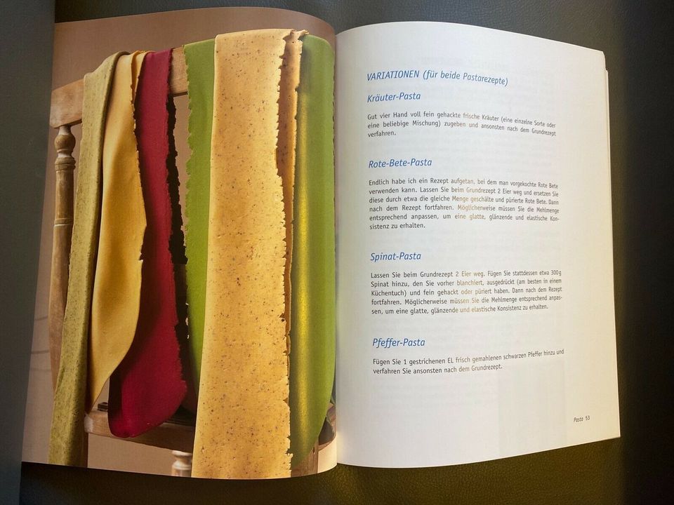 Bücher- backen -grillen - Neues Buch Kochen mit Jamie Oliver in Augsburg