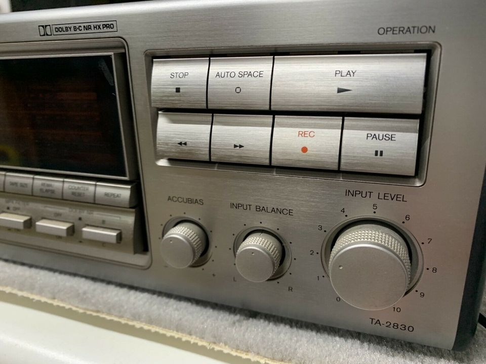 Cassetten Tape Deck von ONKYO TA- 2830 in Bornheim