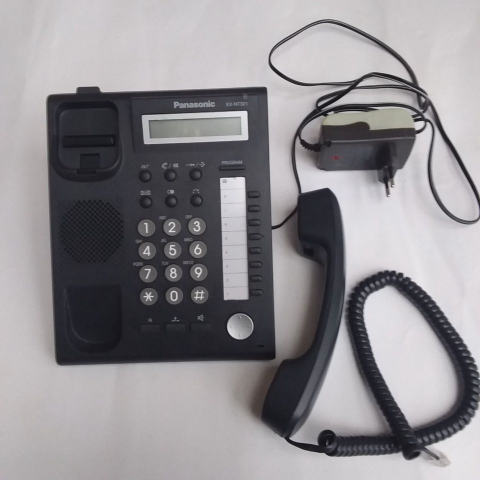 Panasonic KX-NT321NE-B IP-Systemtelefon schwarz neu in Bietigheim-Bissingen