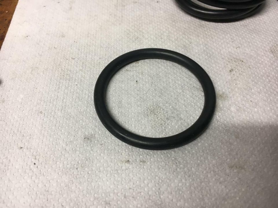 Menge 2 Stück Dichtring O-Ring 104 x 6 mm NBR 70 