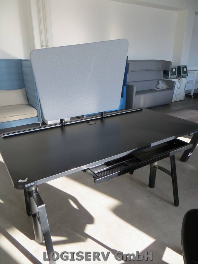 Schreibtisch etio  schwarz 160x 80 cm  elektr. verstellbar in Möglingen 
