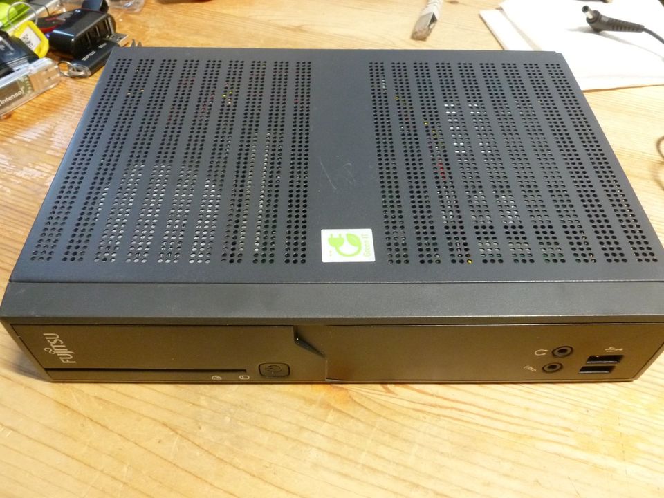 ⭕ Geräuschloser Fujitsu Mini-Computer mit Windows XP ⚙️ in Reichertshofen
