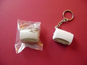 Tupperware Schlüsselanhänger Miniatur Brot Max