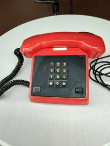 altes Telefon RFT alpha quick Typ 590-252 rot Stasi VEB DDR Nordhausen 