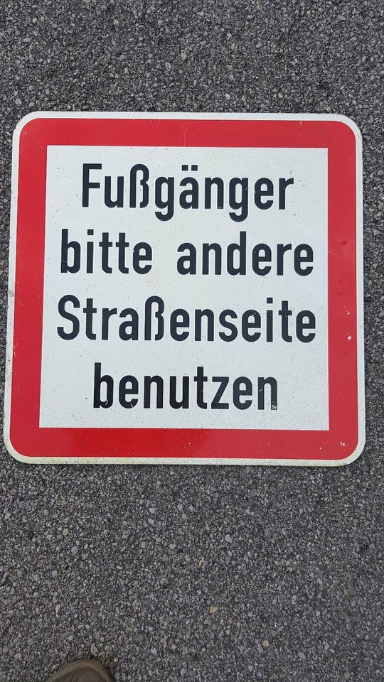 Bitte andere Straßenseite benutzen! oder PVC-Schilder Achtung Fußgänger ALU 