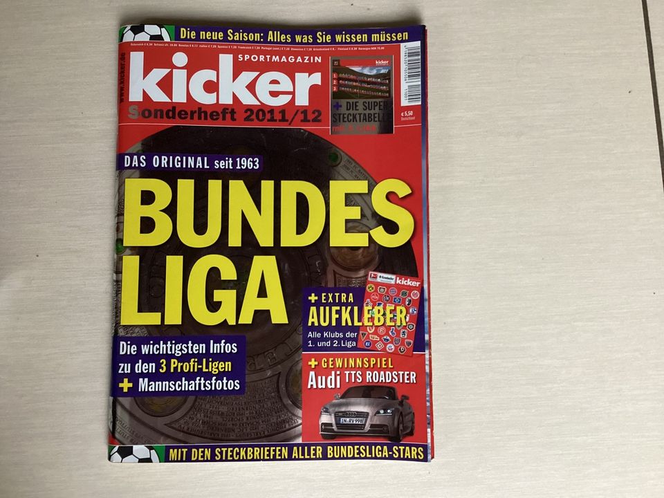 Wie neu! Spieler Orig.Kicker Sonderheft   Bundesliga 2011/12   alle Daten 
