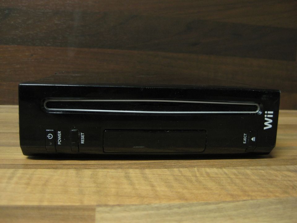 Nintendo Wii Konsole schwarz (RVL-001) ohne Zubehör in Niedersachsen - Neu Wulmstorf