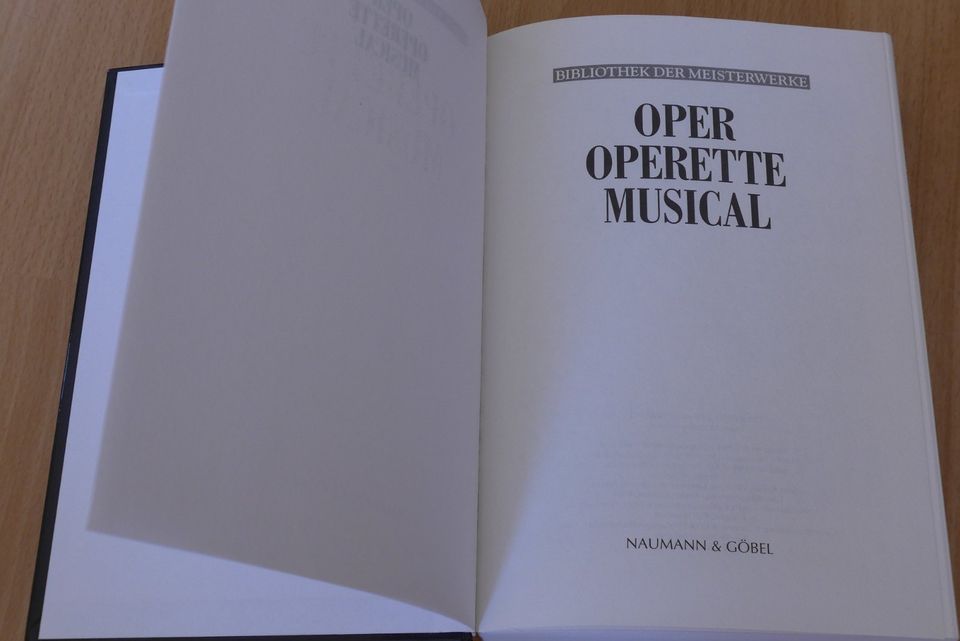 Opern- und Schauspielführer, 3 Bände in Waldshut-Tiengen