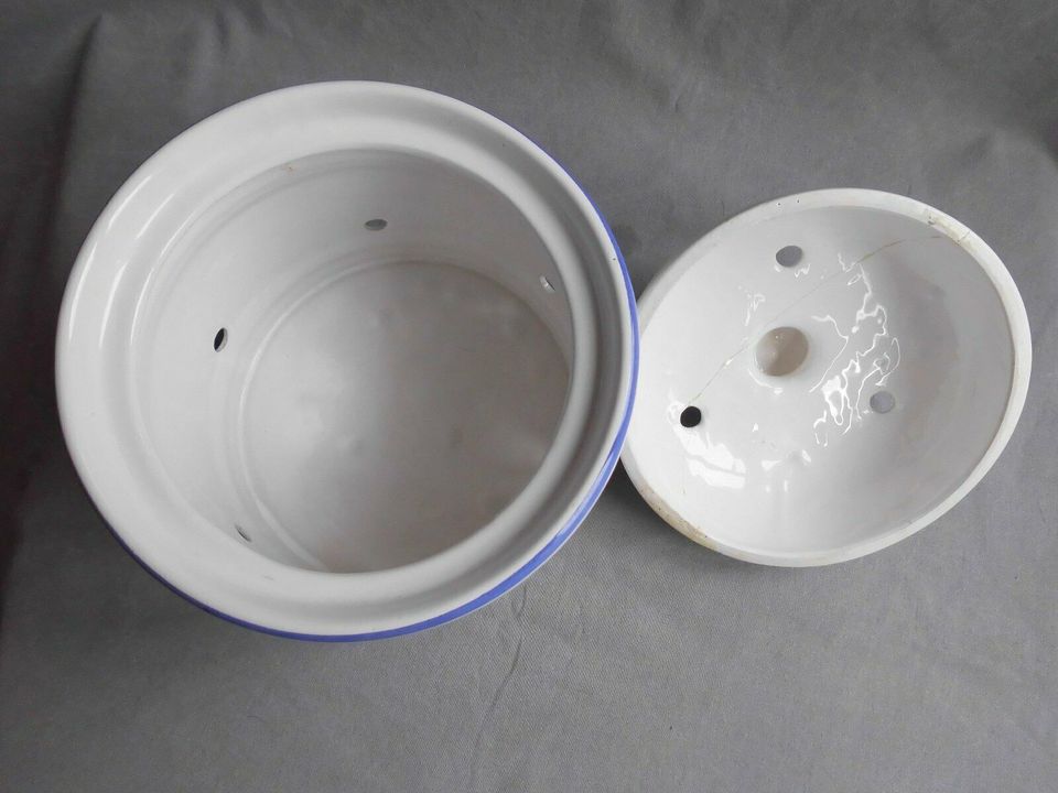 Keramik-Topf, Aufbewahrung f. Zwiebeln u.s.w., glasiert weiß-blau in Mitte - Tiergarten
