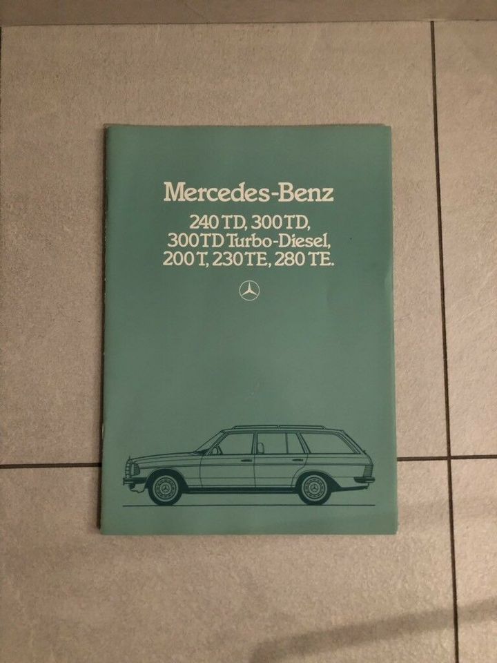 Original Prospekt Mercedes Benz 123 T-Modell in Lünen